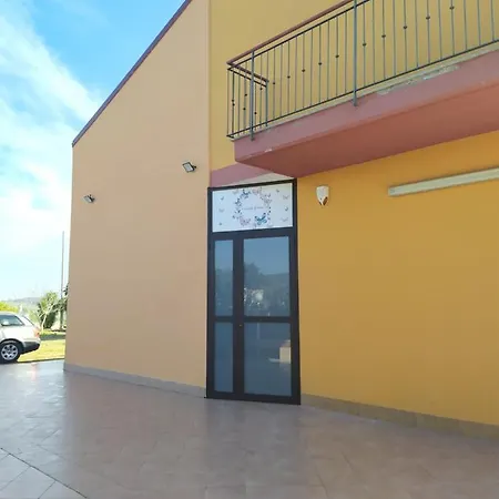 Rainbow Apartment Scordia